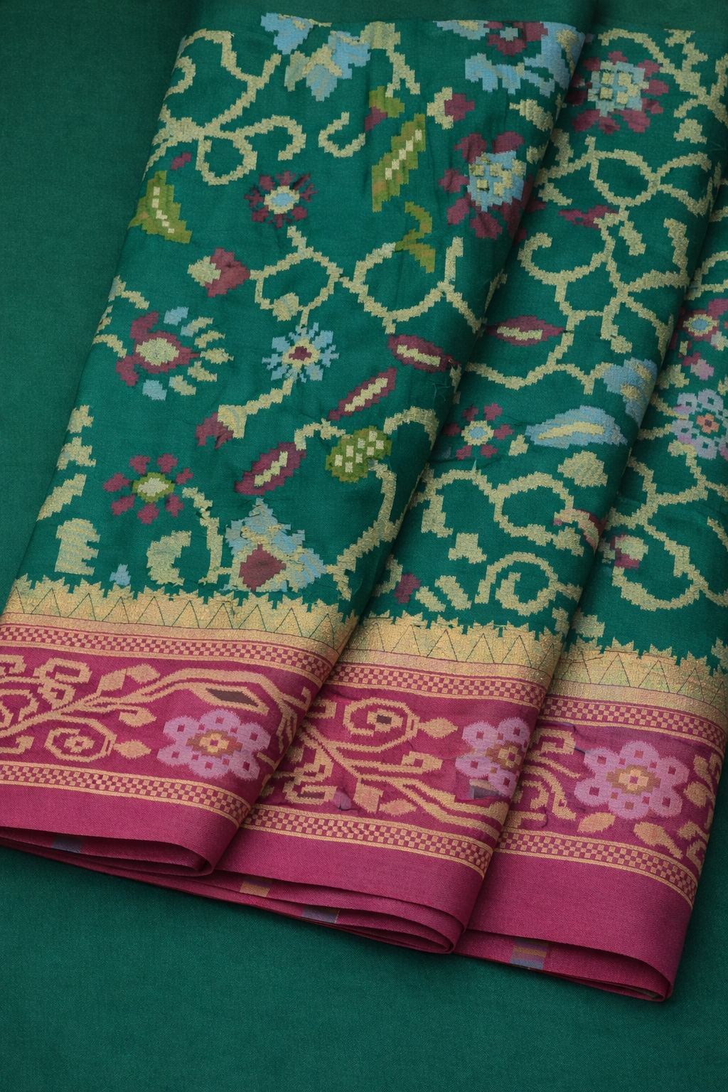 Rich Green & Purple Border Pochampally Ikat Soft Silk Saree