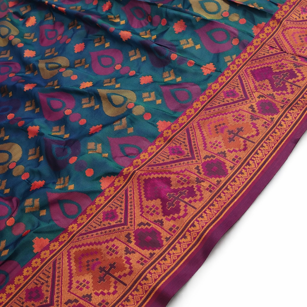 Dark Teal & Magenta Pochampally Ikkat Silk Saree