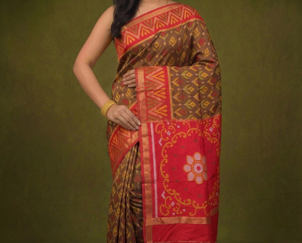 PIK-006 – Classic Brown & Red Pochampally Ikkat Silk Saree