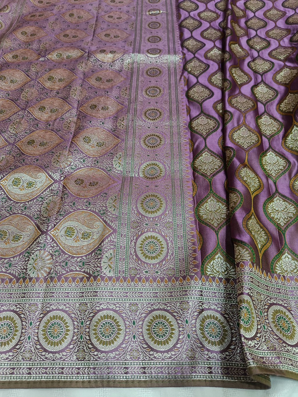 Lavender Pink Banarasi Satin Silk Saree with Elegant Zari Weaving