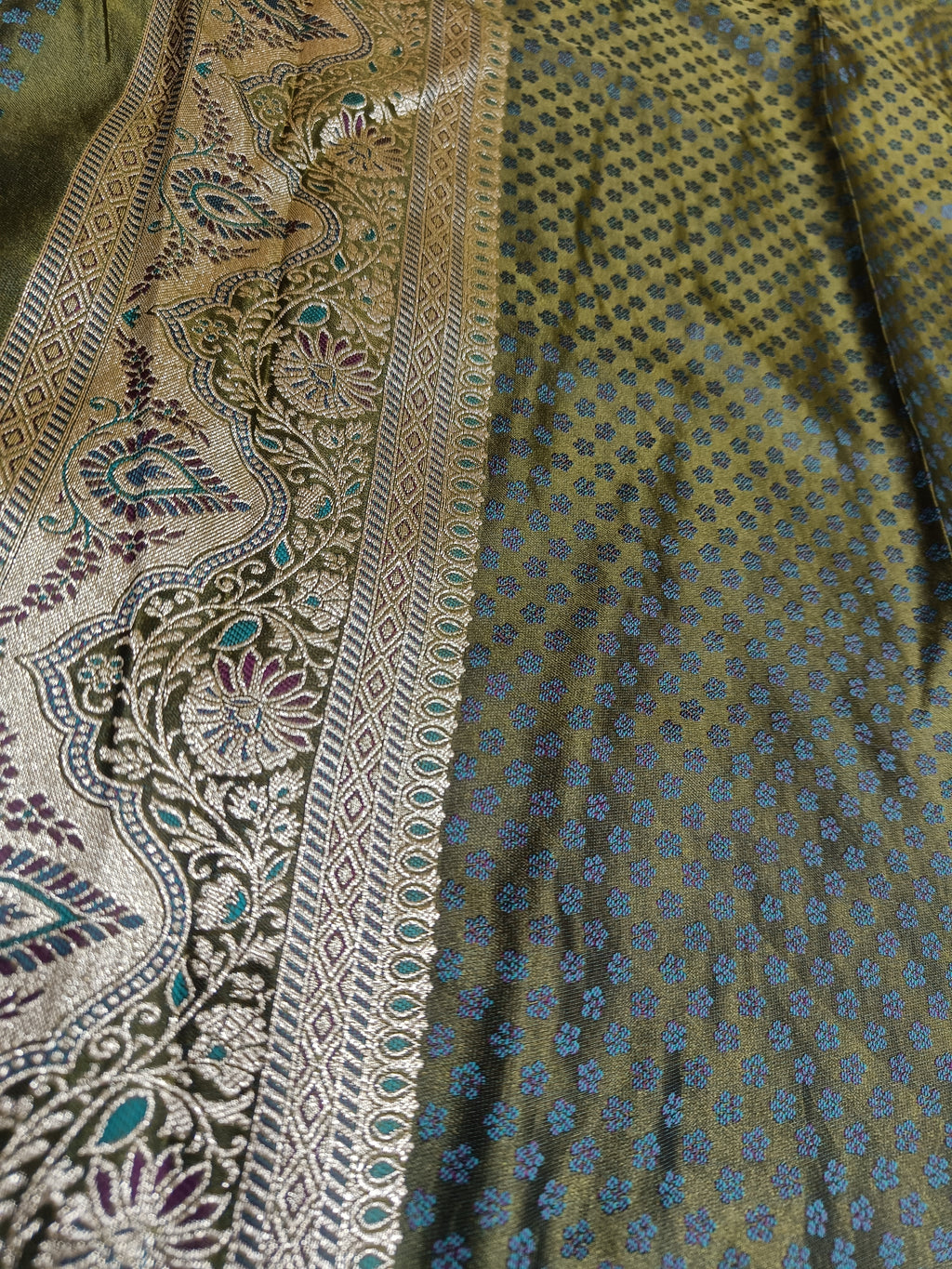 Emerald Green Banarasi Satin Silk Saree with Traditional Zari Detailing
