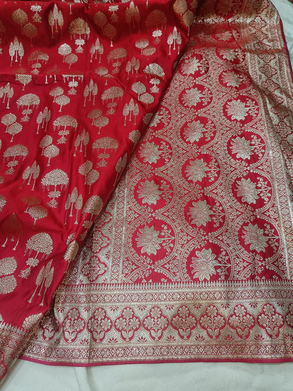 SP203 - Enchanting Red Tree Motif Banarasi Satin Silk Saree