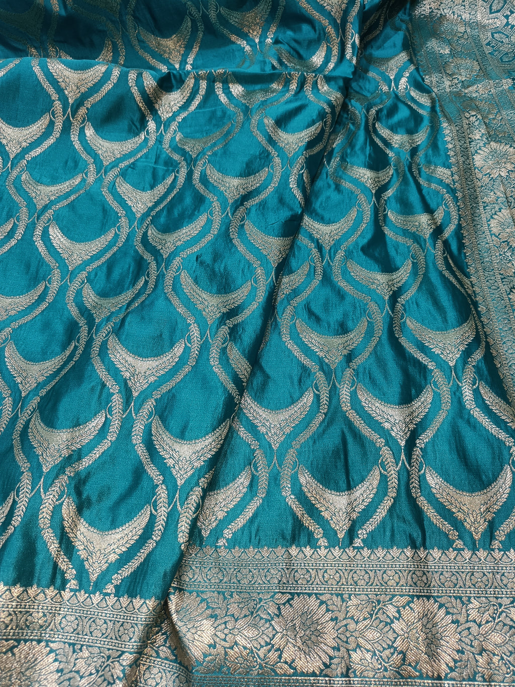 SP204 - Teal Blue Scallop Pattern Banarasi Satin Silk Saree