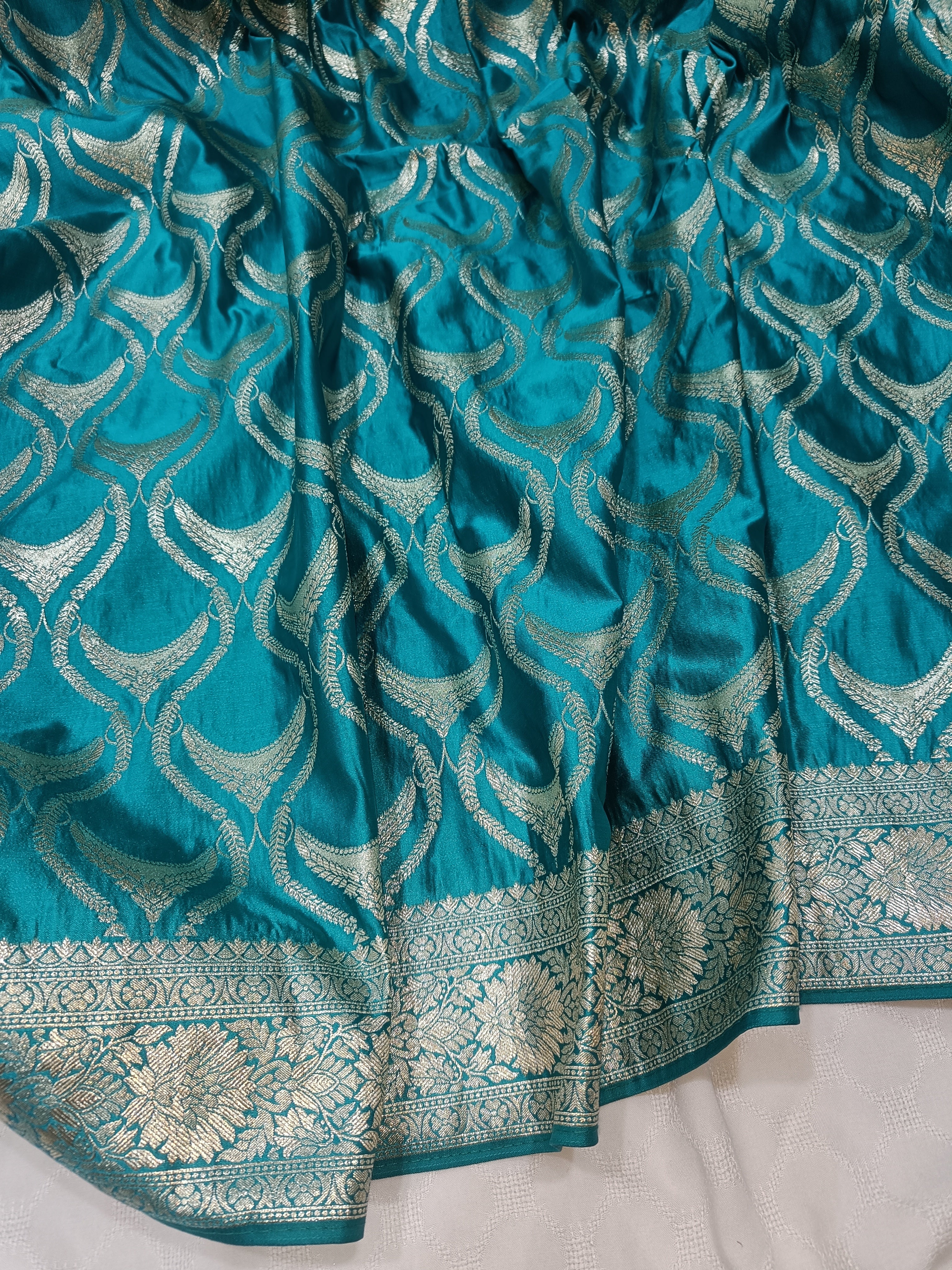 SP204 - Teal Blue Scallop Pattern Banarasi Satin Silk Saree