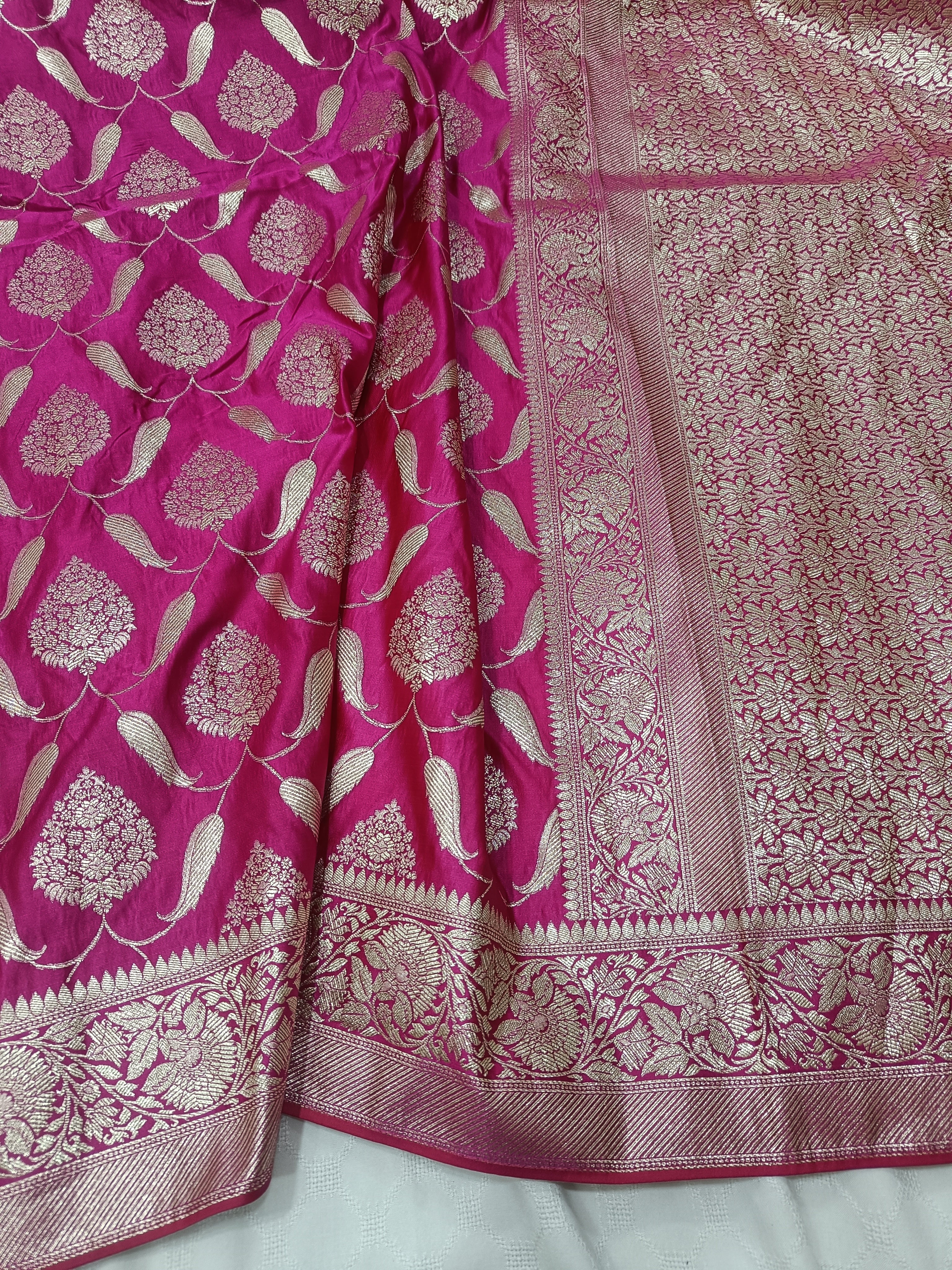 SP206 - Vivid Pink Paisley Leaf Banarasi Satin Silk Saree