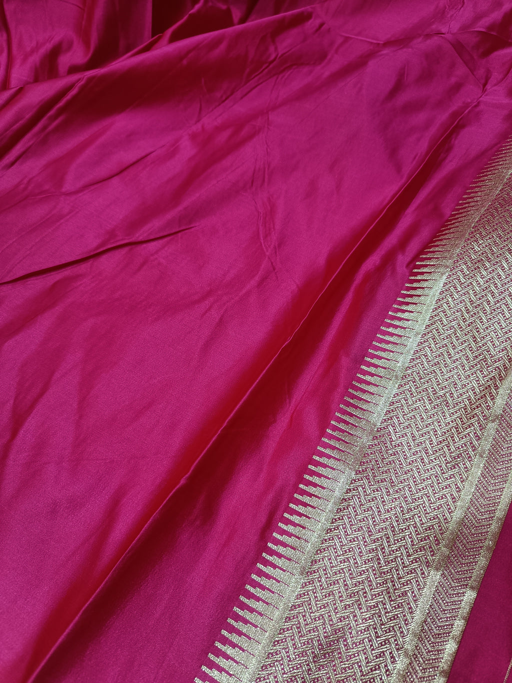 SP214 - Vibrant Magenta Tree Motif Banarasi Satin Silk Saree