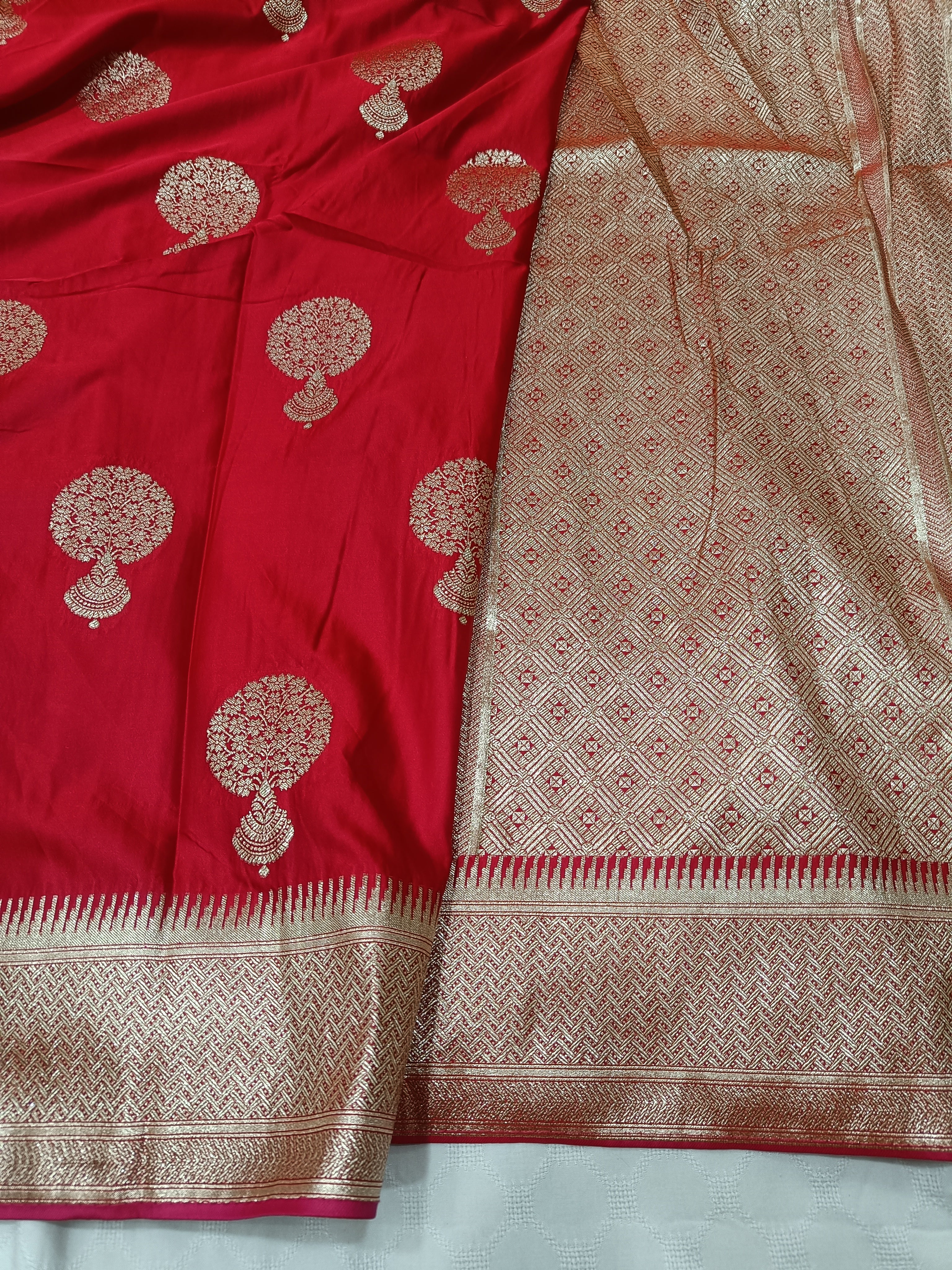 SP218 - Classic Red Tree Motif Banarasi Satin Silk Saree