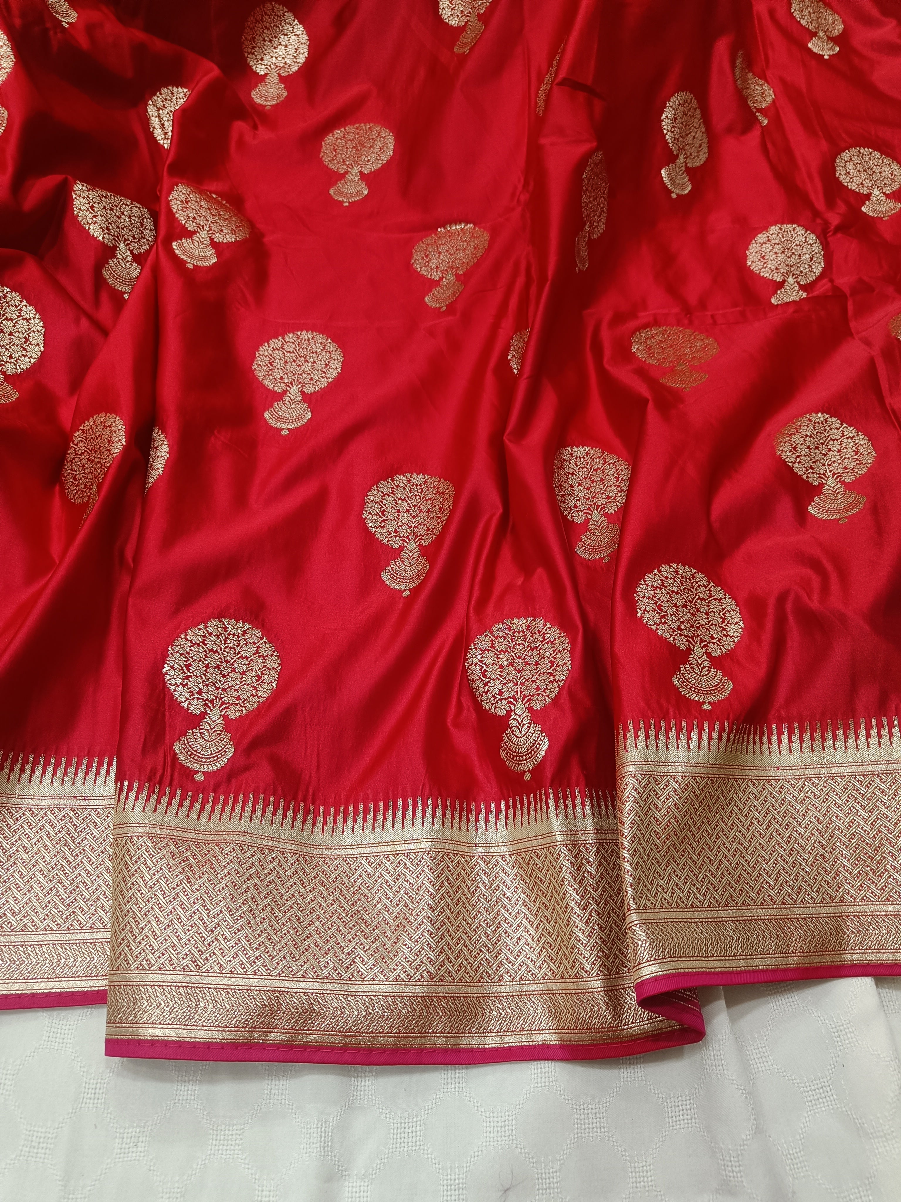 SP218 - Classic Red Tree Motif Banarasi Satin Silk Saree